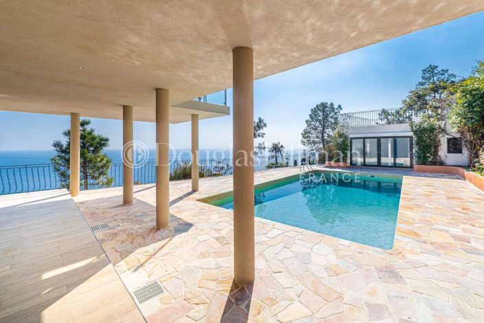 Image No.2-4 Bed House for sale