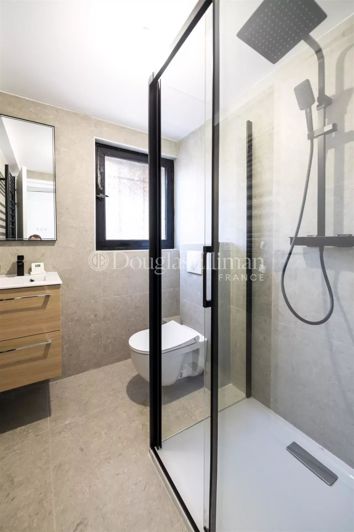 Image No.10-5 Bed House for sale