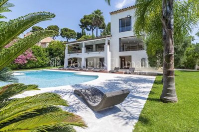 5 Bed House for sale