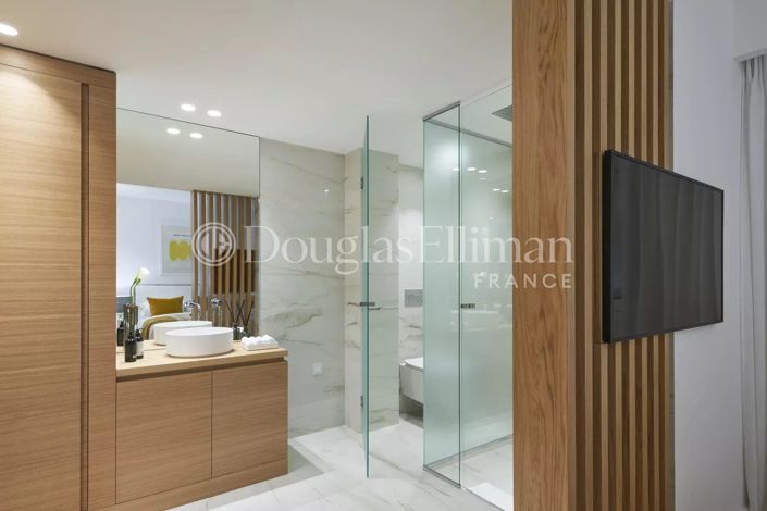 Image No.11-3 Bed Apartment for sale