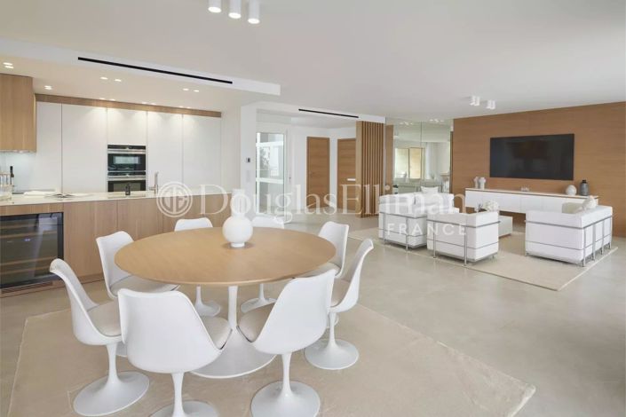 Image No.6-3 Bed Apartment for sale