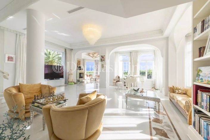 Image No.5-13 Bed House for sale