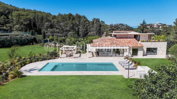 Image No.3-5 Bed House for sale