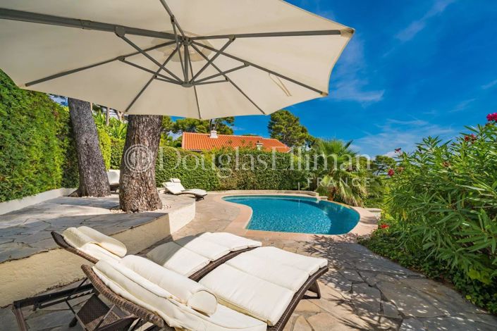 Image No.5-5 Bed House for sale