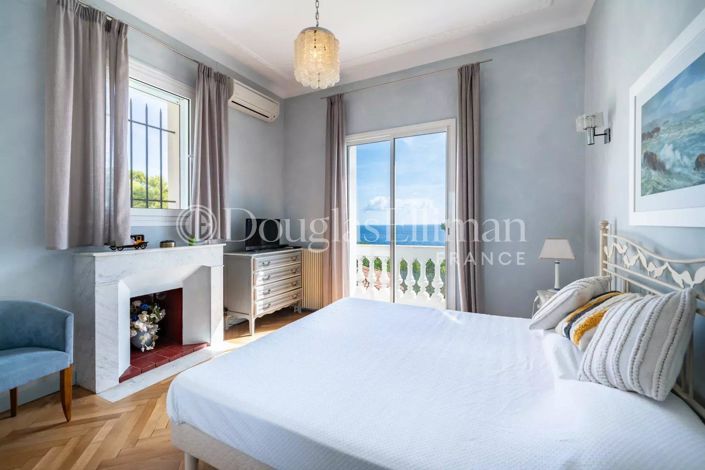 Image No.9-5 Bed House for sale