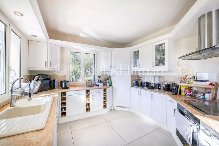 Image No.3-7 Bed House for sale