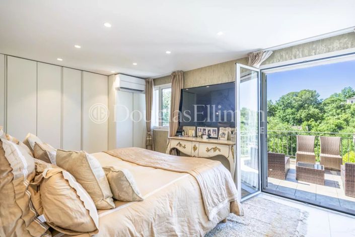 Image No.6-7 Bed House for sale