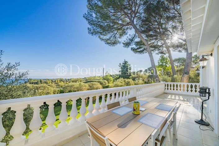 Image No.11-5 Bed House for sale