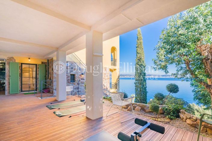 Image No.11-7 Bed House for sale