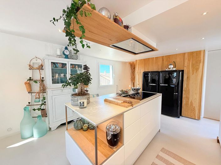 Image No.12-2 Bed House for sale