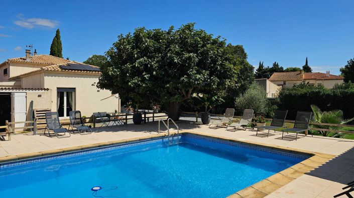Image No.1-5 Bed House for sale