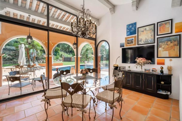 Image No.32-6 Bed House for sale