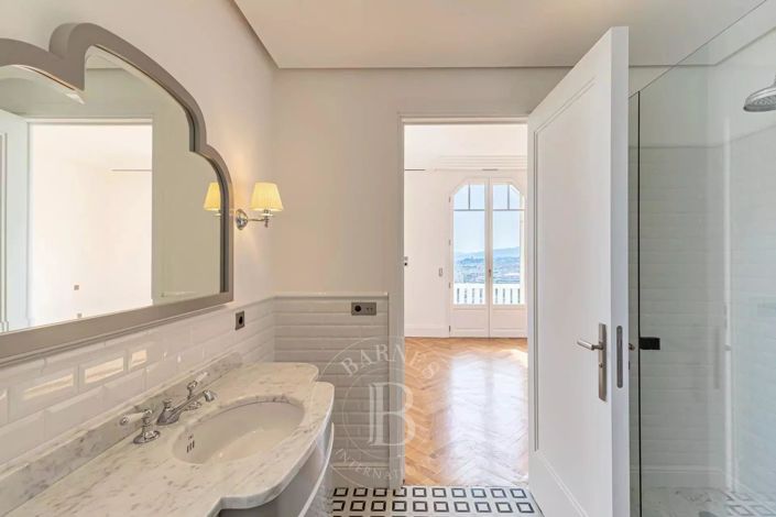 Image No.13-5 Bed House for sale