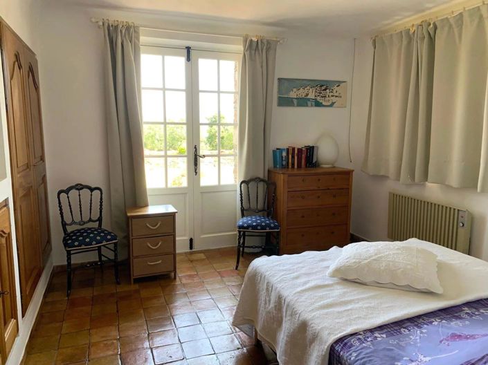 Image No.9-2 Bed House for sale