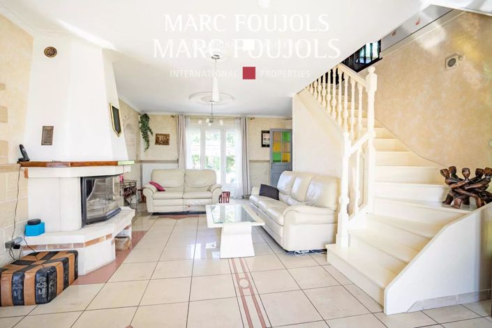 Image No.9-7 Bed House for sale