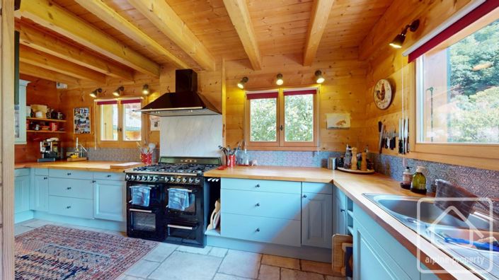 Image No.15-2 Bed Property for sale