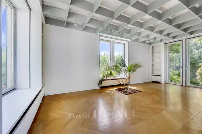 Image No.4-7 Bed House for sale