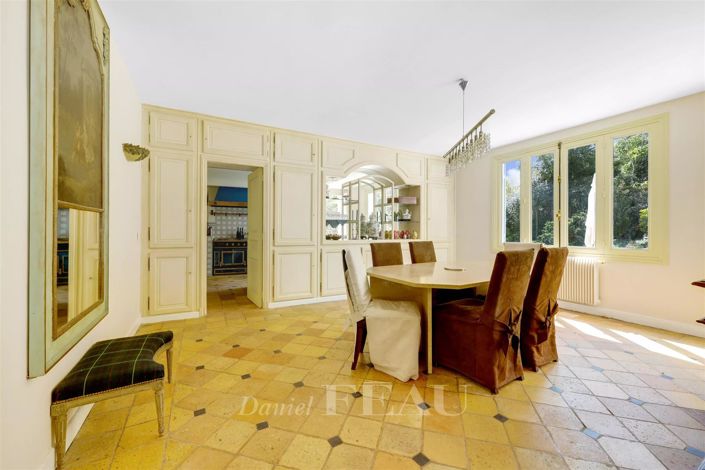 Image No.11-7 Bed House for sale