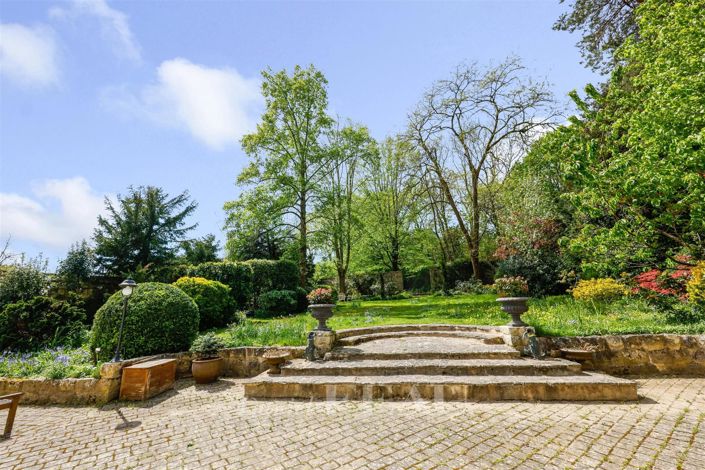 Image No.2-7 Bed House for sale