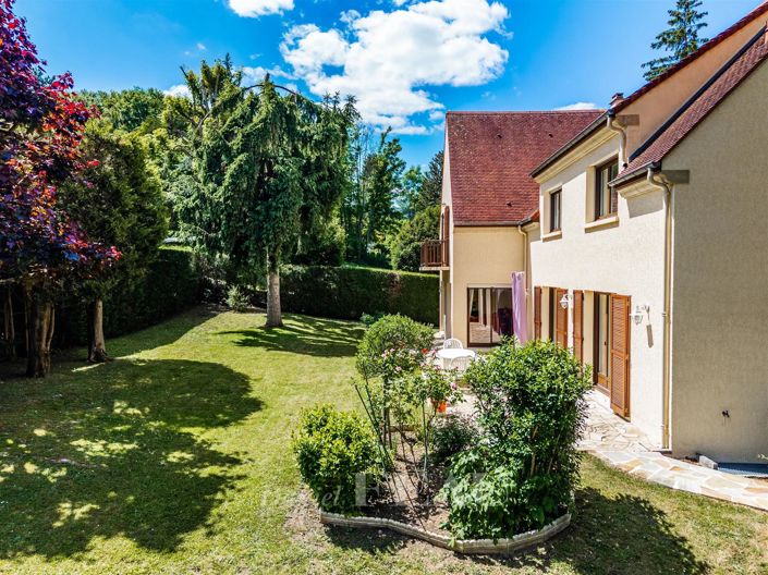 Image No.16-5 Bed House for sale