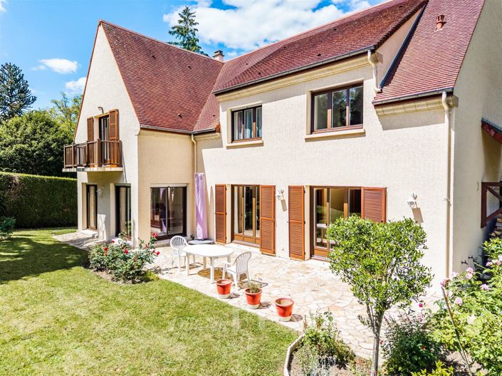 Image No.17-5 Bed House for sale