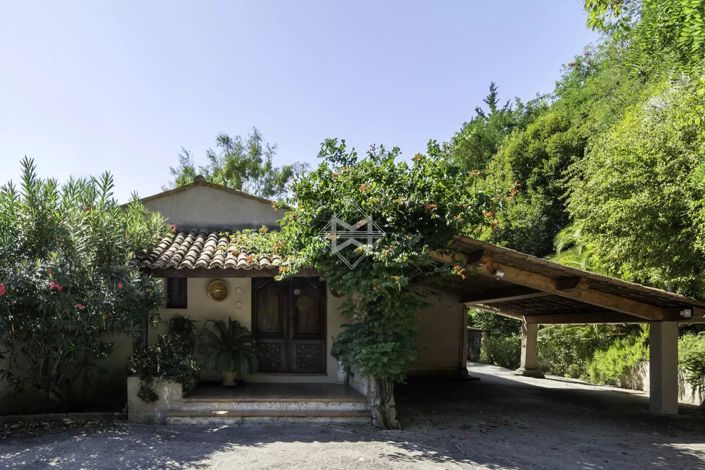 Image No.4-5 Bed House for sale