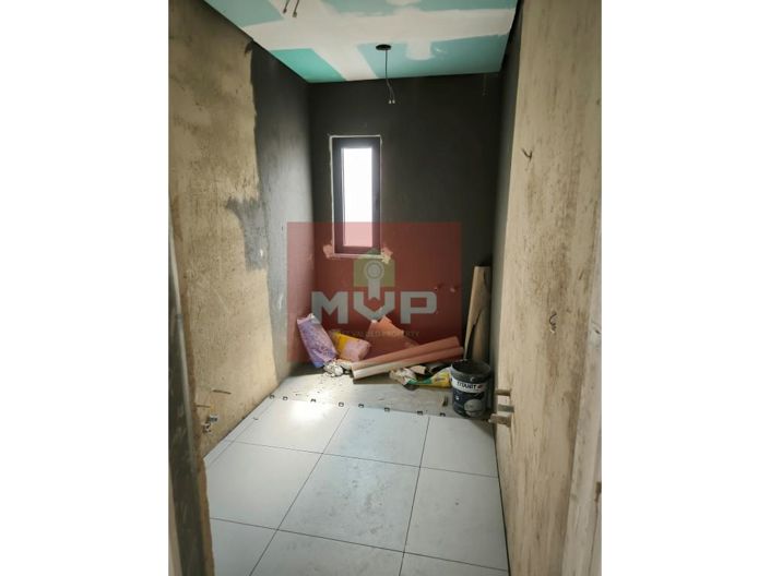 Image No.14-3 Bed House for sale