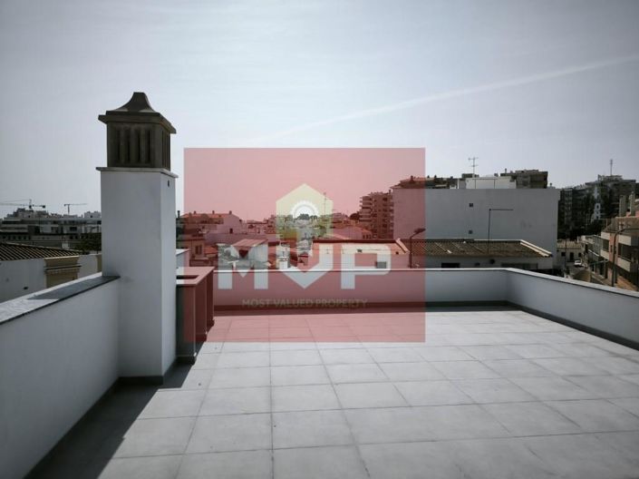 Image No.19-3 Bed House for sale