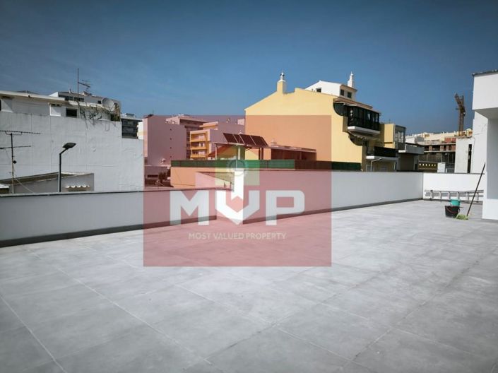 Image No.21-3 Bed House for sale