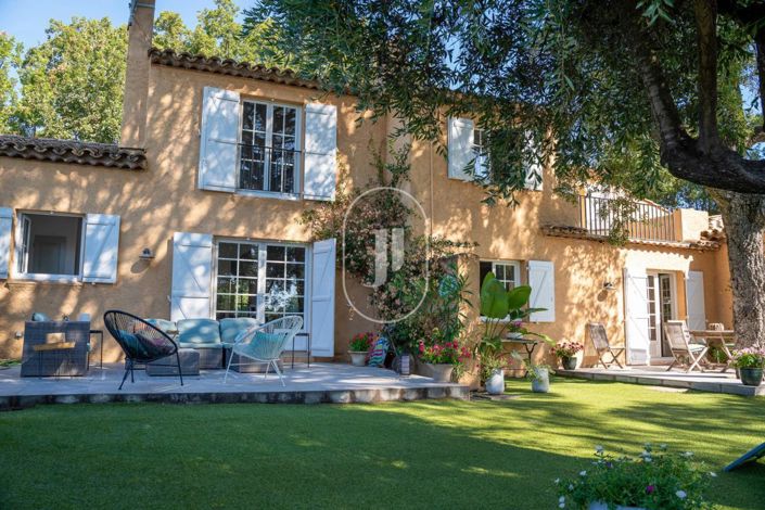 Image No.1-3 Bed House for sale