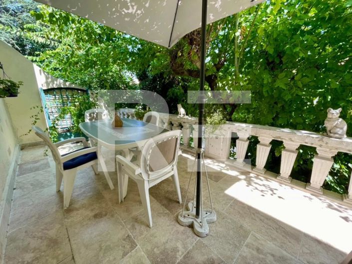 Image No.2-4 Bed House for sale