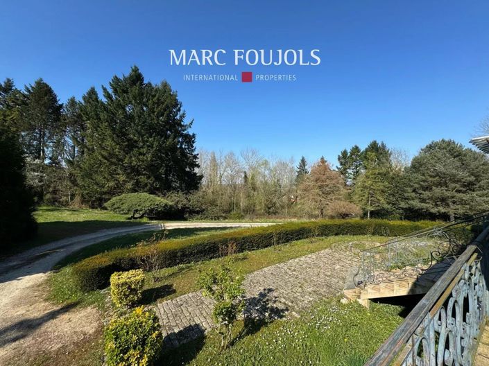 Image No.1-5 Bed House for sale