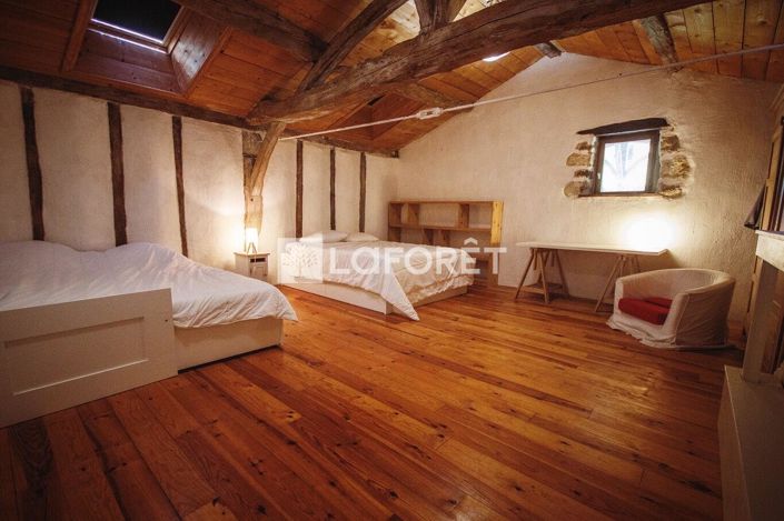 Image No.11-4 Bed Property for sale