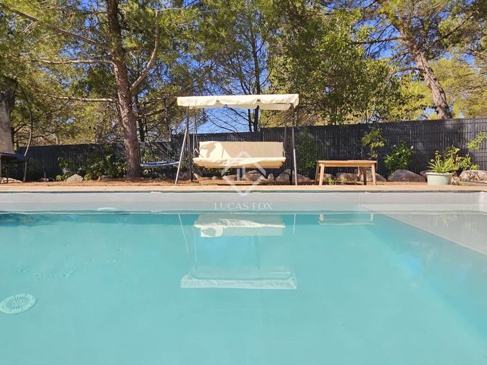 Image No.1-5 Bed House for sale