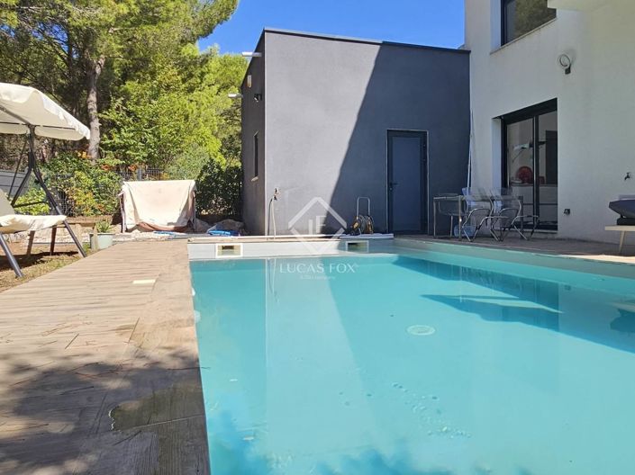 Image No.20-5 Bed House for sale