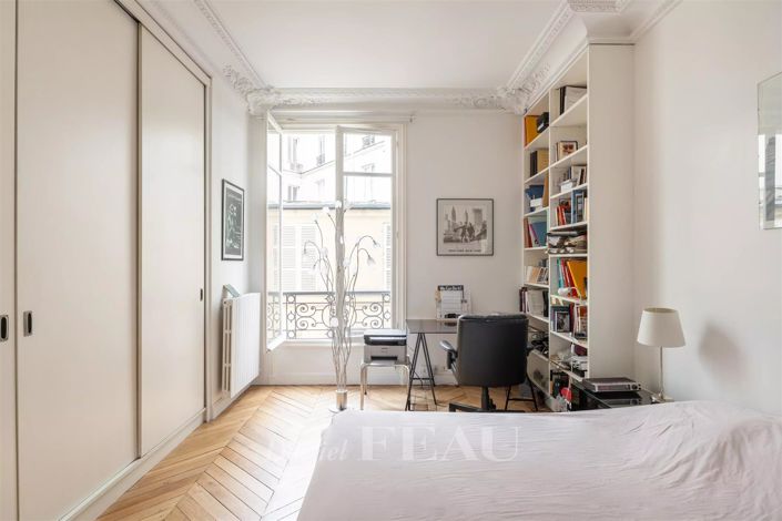 Image No.8-5 Bed Apartment for sale