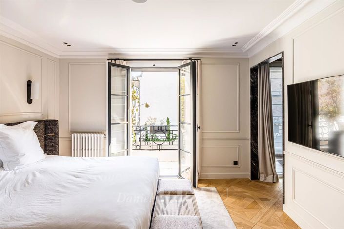 Image No.10-4 Bed House for sale