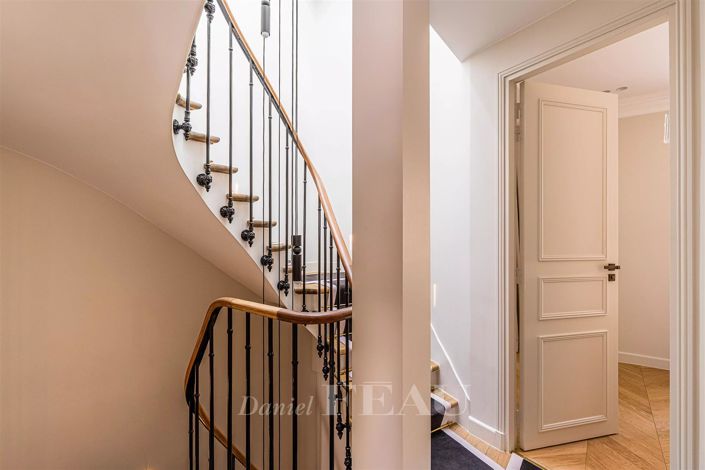 Image No.23-4 Bed House for sale