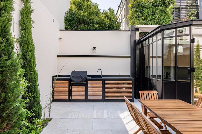 Image No.5-4 Bed House for sale