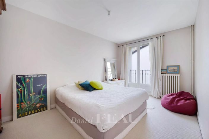 Image No.10-4 Bed House for sale