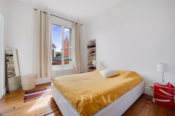 Image No.11-4 Bed House for sale