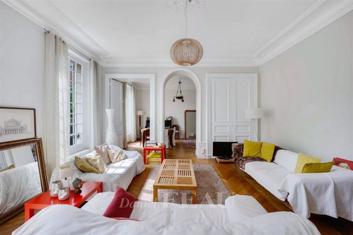 Image No.5-4 Bed House for sale