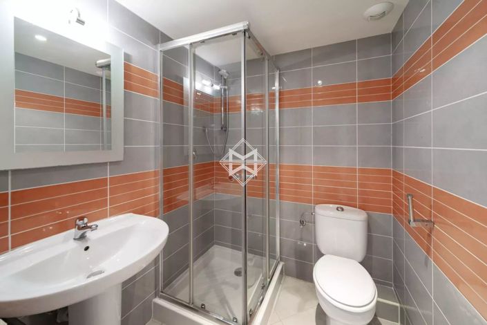 Image No.9-2 Bed Apartment for sale