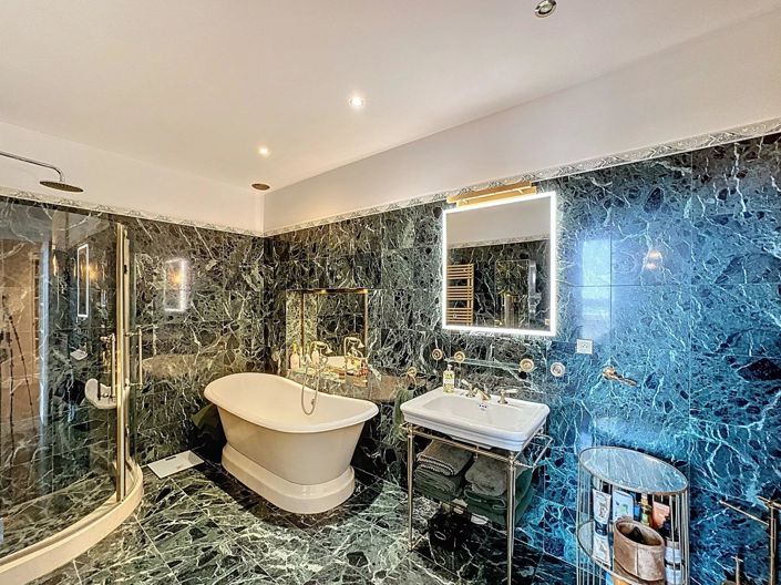 Image No.14-2 Bed Apartment for sale