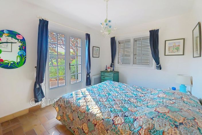 Image No.7-3 Bed House for sale