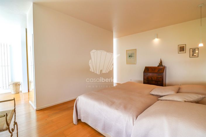 Image No.19-3 Bed House for sale