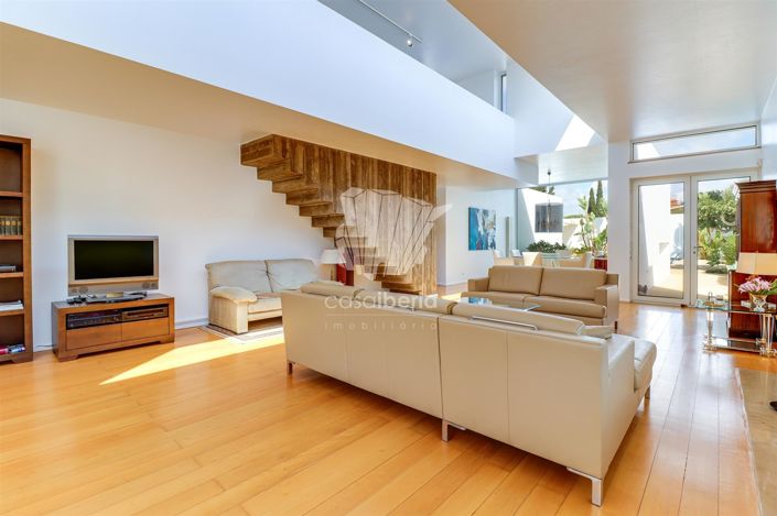 Image No.9-3 Bed House for sale