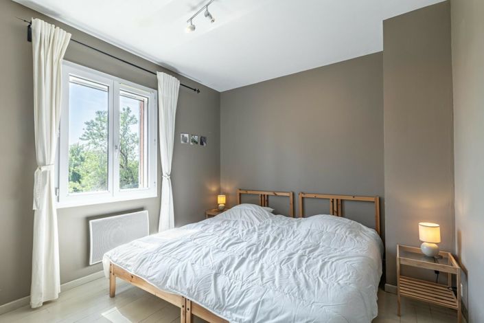 Image No.10-5 Bed House for sale