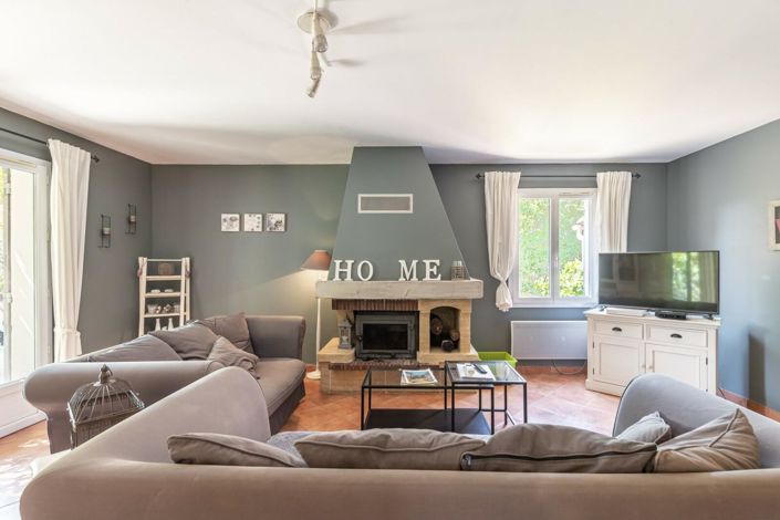 Image No.6-5 Bed House for sale