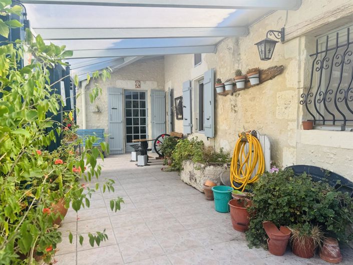 Image No.2-4 Bed House for sale